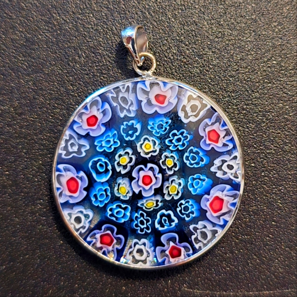 Glass pendant